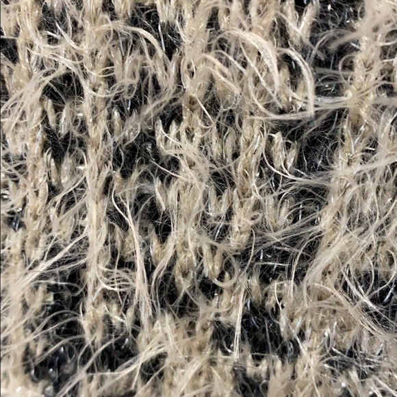 Black rivet long sleeved sweater - Picture 9 of 9